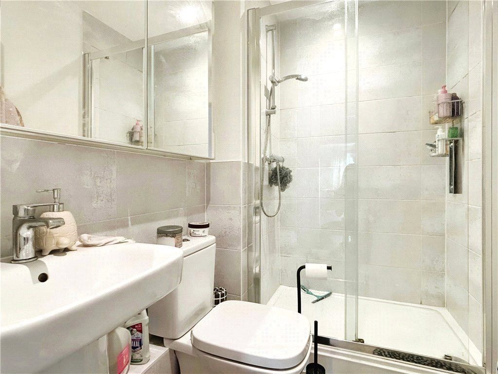 Additional image 5 of 2 bed flat for saleGlover Crescent, Arborfield Green, Reading RG2
