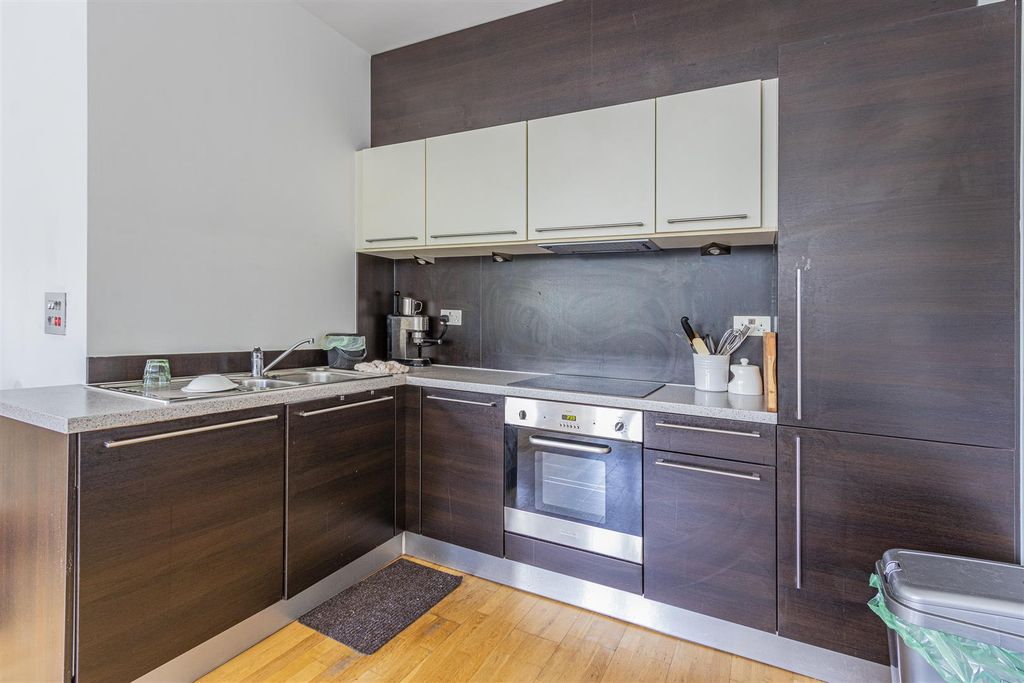 Additional image 2 of 2 bed flat for salePlas Gwynt Mansions, Pontcanna, Cardiff CF11