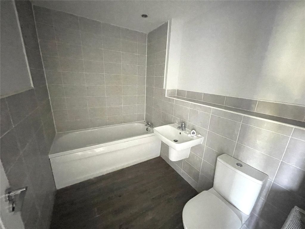 Additional image 8 of 4 bed semi-detached house for saleUppingham Gardens, Leeds, West Yorkshire LS12