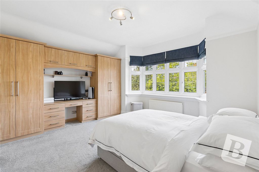 Additional image 20 of 6 bed detached house for saleElm Grove, Emerson Park RM11