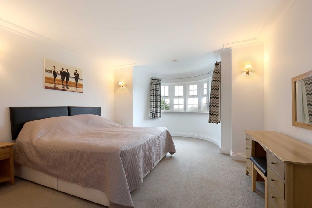 Additional image 19 of 6 bed detached house for salePriests Paddock, Knotty Green, Beaconsfield, Buckinghamshire HP9