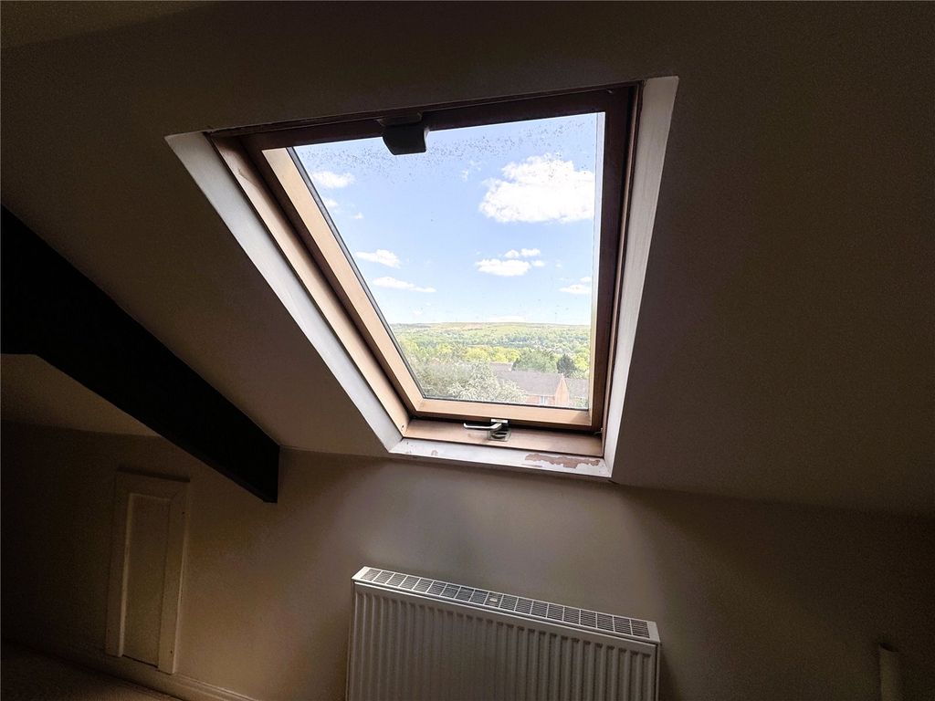 Additional image 5 of 2 bed flat for saleWind Street, Ammanford, Carmarthenshire SA18