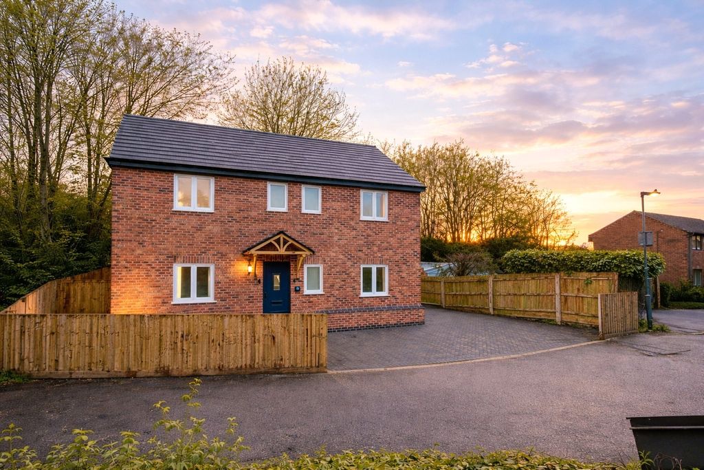 4 bed detached house for saleNew Street, Baddesley Ensor, Atherstone, Warwickshire CV9