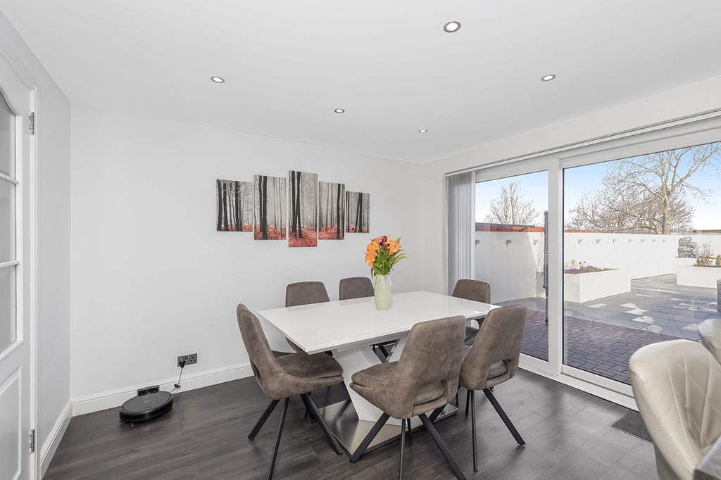 Additional image 6 of 3 bed detached house for sale18 Baberton Mains Wood, Edinburgh EH14