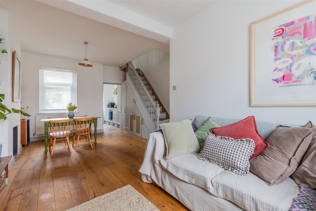 Additional image 7 of 2 bed property for saleDaisy Street, Canton, Cardiff CF5