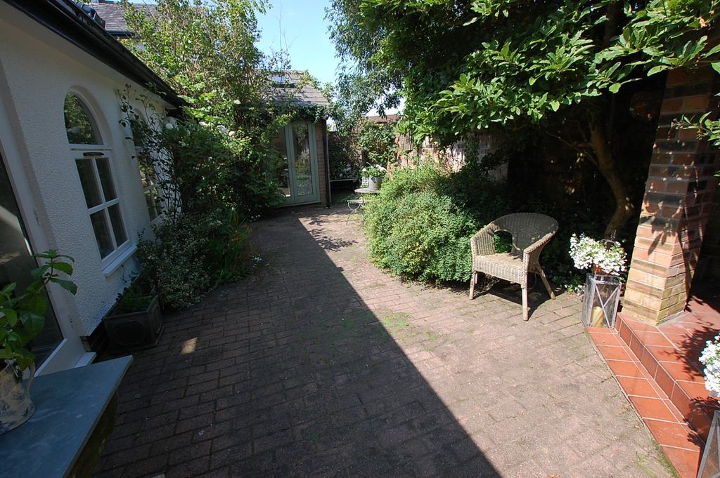 Additional image 38 of 4 bed end terrace house for saleKings Road, Ashton-Under-Lyne, Greater Manchester OL6