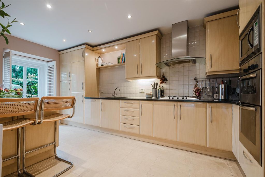 Additional image 11 of 2 bed flat for saleDorset Road, Altrincham WA14