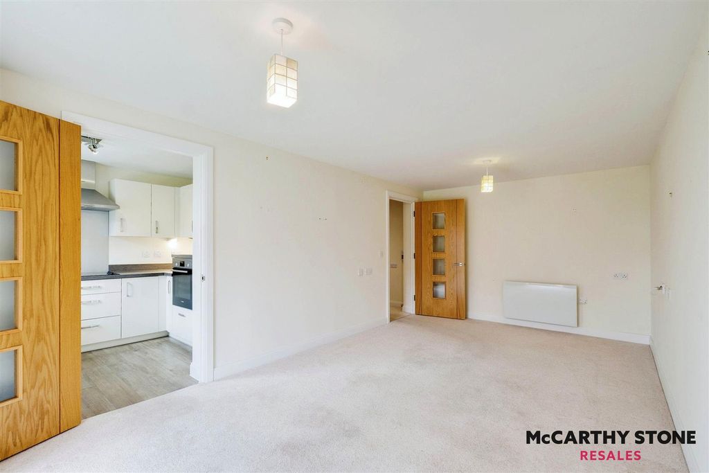 Additional image 7 of 1 bed flat for saleWayfarer Place, The Dean, Alresford SO24