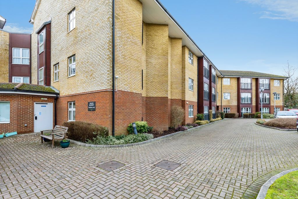 Additional image 2 of 1 bed property for saleRowan Drive, Billingshurst RH14
