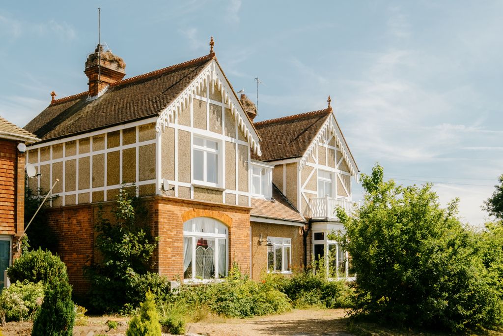 5 bed detached house for saleCollington Lane East, Bexhill-On-Sea TN39