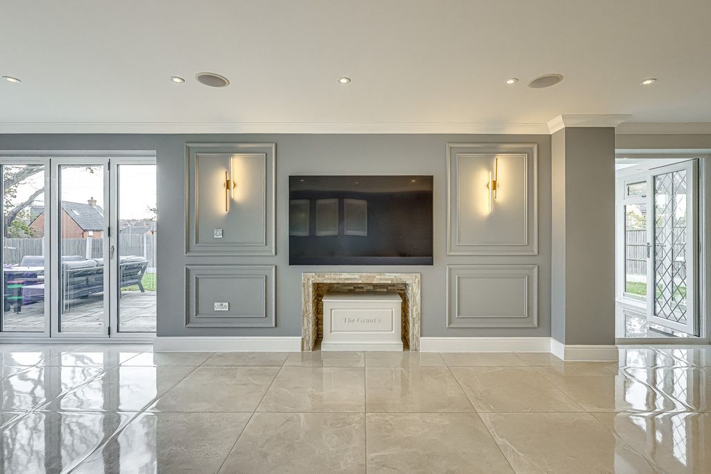 Additional image 10 of 5 bed detached house for saleSwale Road, Benfleet SS7