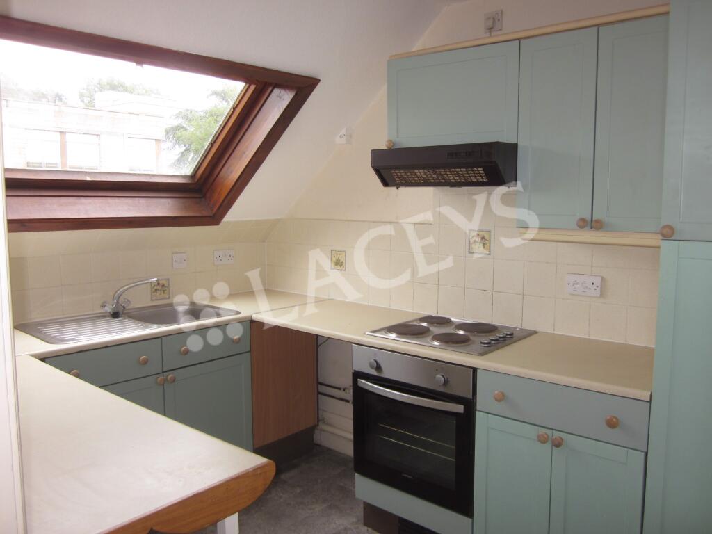Additional image 2 of Hendford House, Hendford Grove, Yeovil, BA20 1UT