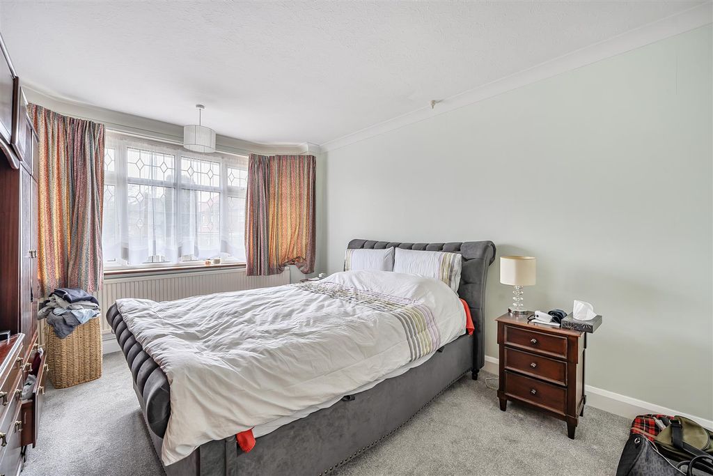 Additional image 6 of 3 bed detached bungalow for saleChaffers Mead, Ashtead KT21