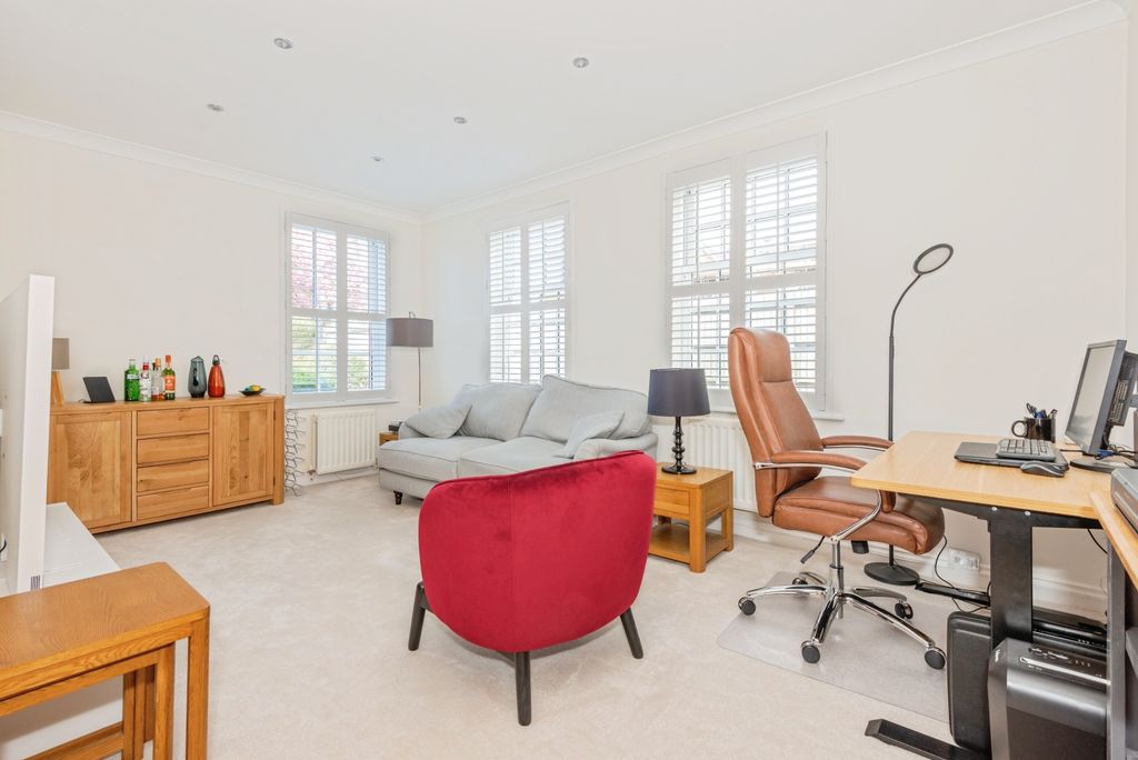 Additional image 5 of 2 bed flat for saleBrighton Road, Banstead SM7