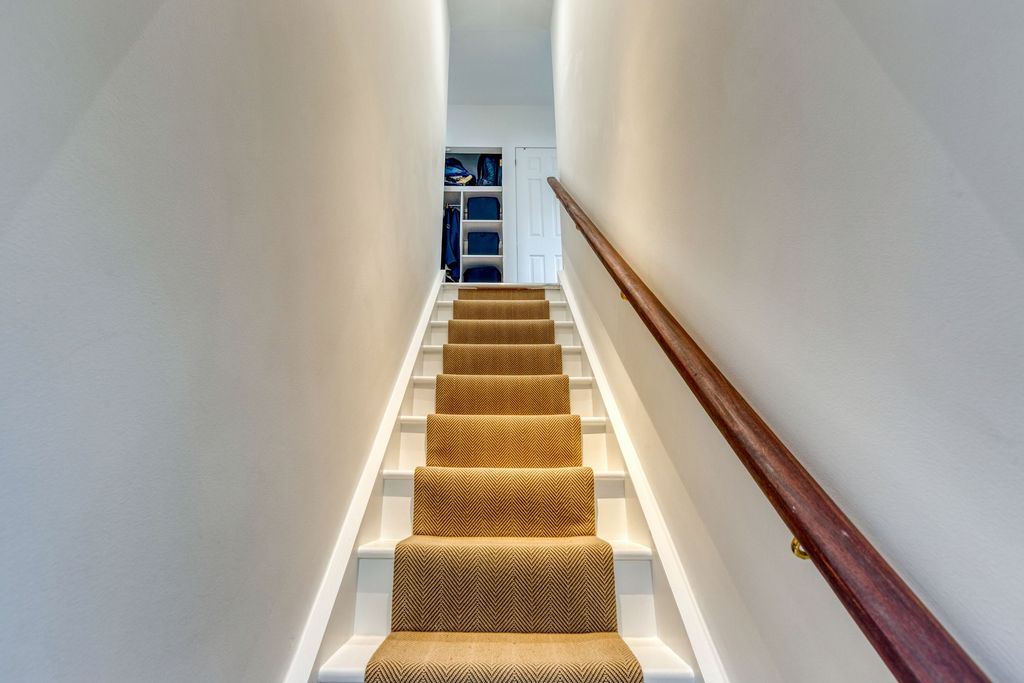 Additional image 7 of 2 bed flat for sale2 Windmark, Byron Lane, St Helier JE2