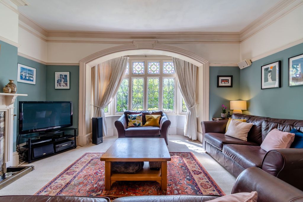 Additional image 4 of 5 bed property for saleOxford Road, Banbury OX16