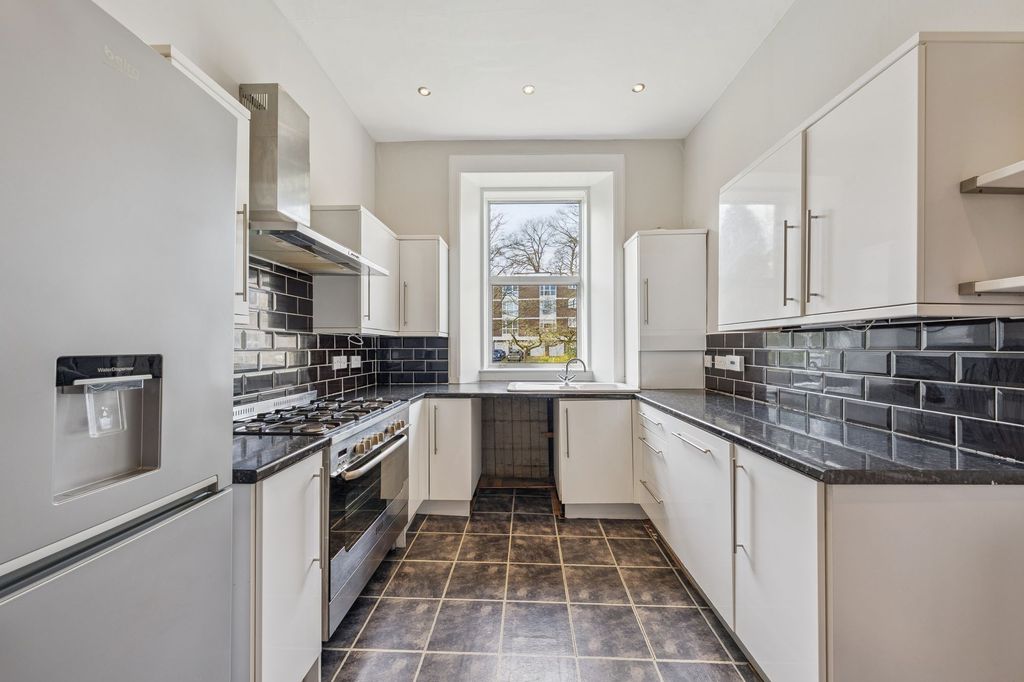 Additional image 6 of 2 bed flat for saleStrathblane Road, Milngavie G62