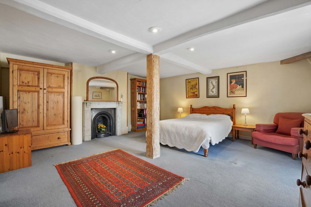 Additional image 10 of 5 bed terraced house for saleEast St. Helen Street, Abingdon OX14