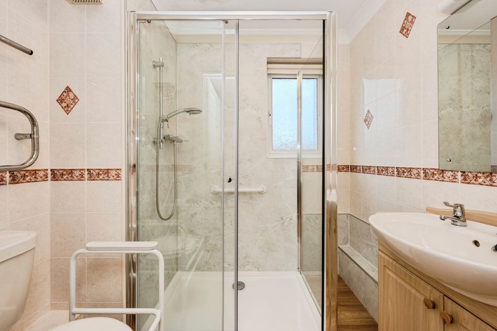 Additional image 10 of 1 bed flat for saleAlexandra Road, Gorseinon, Swansea SA4