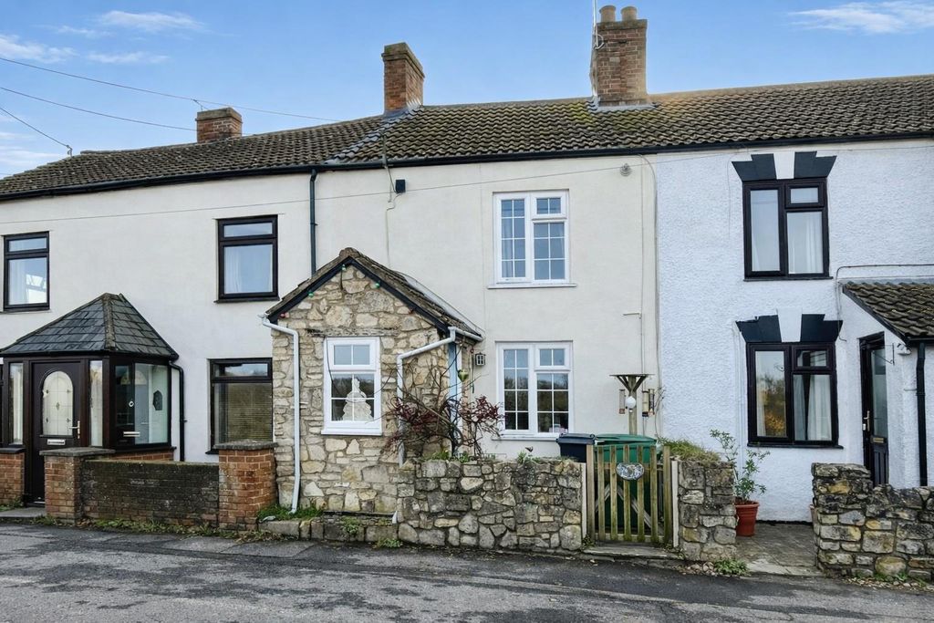 2 bed terraced house for saleLynch Road, Berkeley GL13