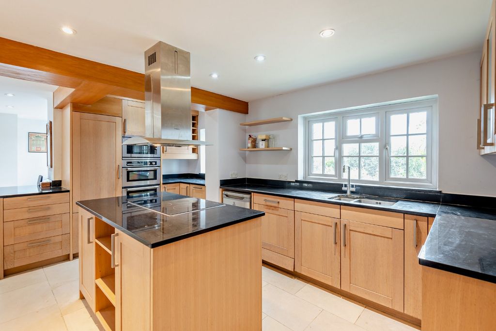 Additional image 4 of 5 bed detached house for saleNew Road, Billingshurst, West Sussex RH14