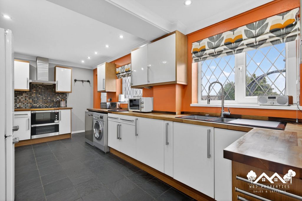 Additional image 10 of 4 bed semi-detached house for saleSprucewood Close, Accrington BB5