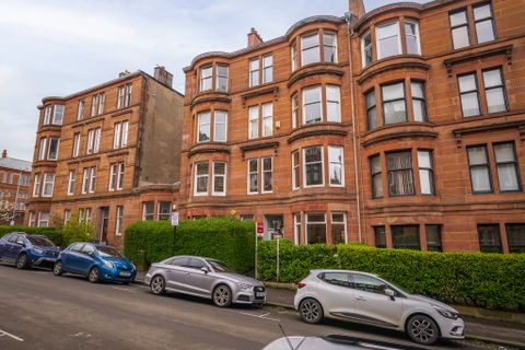 20 Lyndhurst Gardens, Glasgow, Glasgow City G20