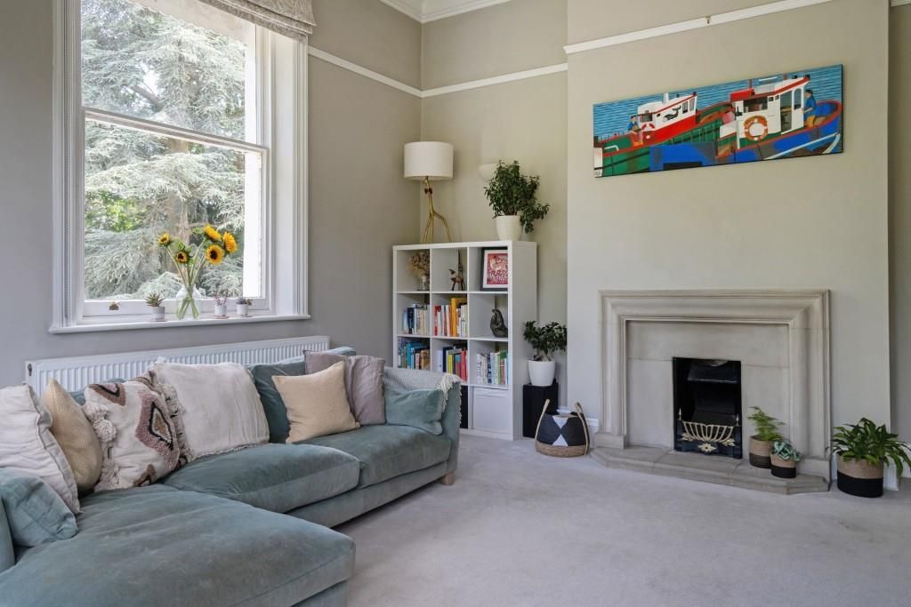 Additional image 11 of 2 bed flat for salePixham Lane, Dorking RH4