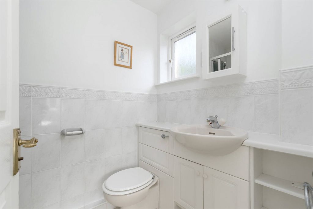 Additional image 12 of 3 bed property for saleBavelaw Gardens, Balerno EH14
