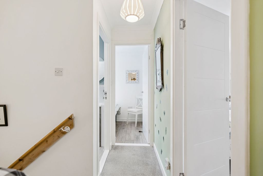 Additional image 9 of 2 bed semi-detached house for sale2 Millborne Mews, 91A Sinclair Street, Helensburgh G84