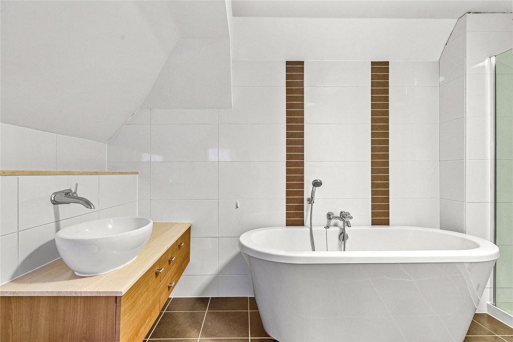Additional image 26 of 5 bed detached house for saleQuinta Drive, Barnet EN5