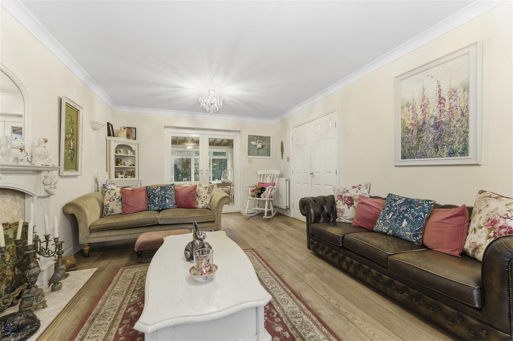 Additional image 5 of 4 bed detached house for saleStarlight View, Westward Rise, Marine Heights, Barry CF62