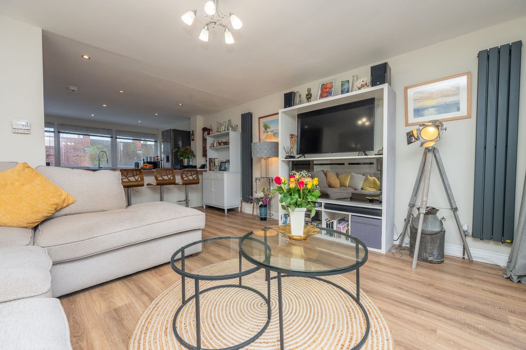 Additional image 2 of 3 bed terraced house for saleHenley Street, Alcester B49