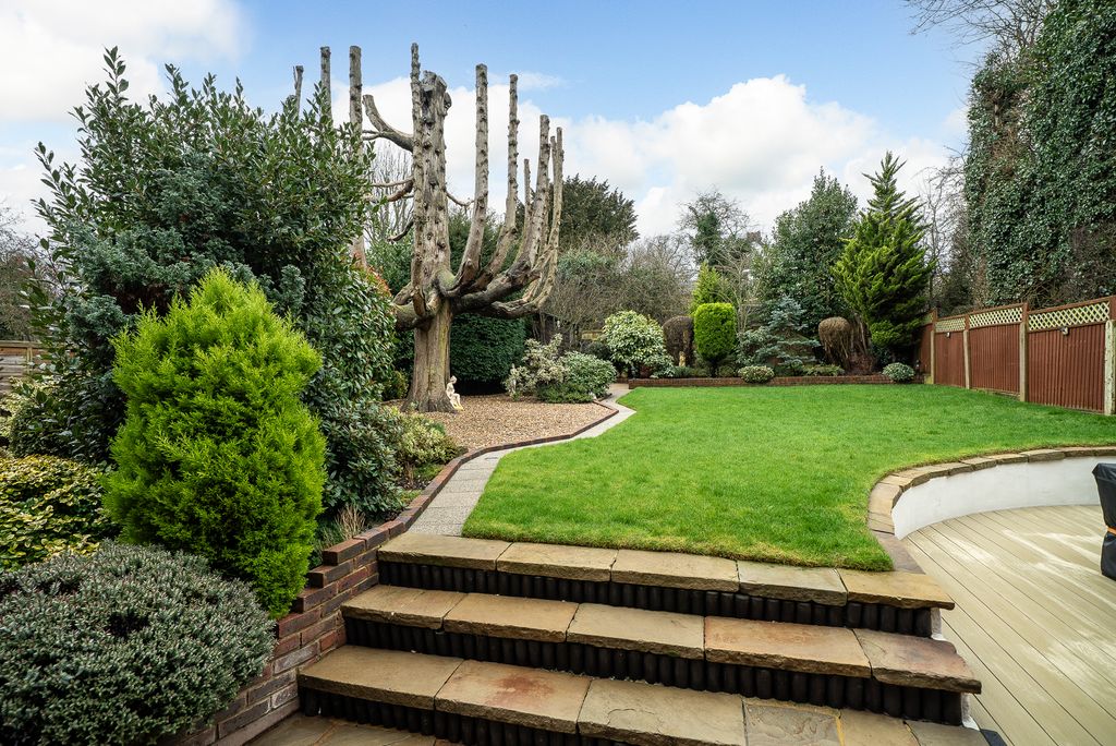 Additional image 18 of 4 bed detached house for saleWest Road, Berkhamsted HP4