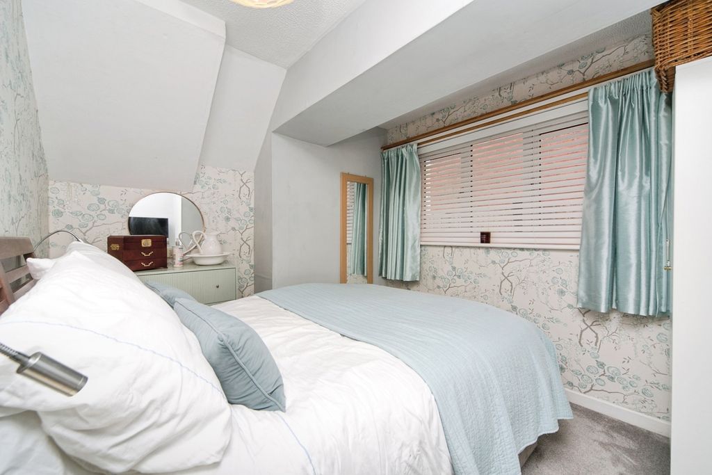 Additional image 8 of 2 bed flat for saleTy Mawr Road, Deganwy, Conwy LL31