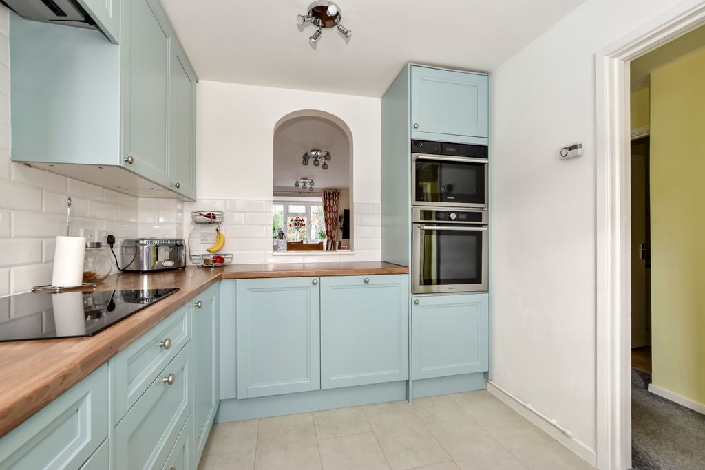 Additional image 6 of 4 bed semi-detached house for saleMargaret Close, Abbots Langley WD5