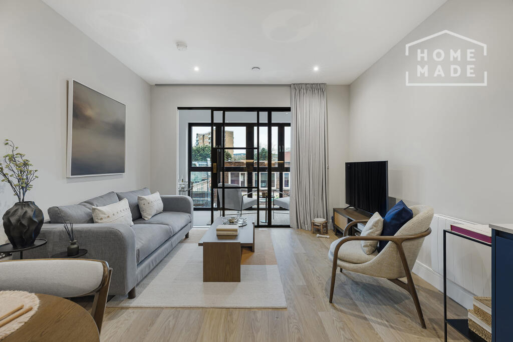 Enclave, Birmingham City, B5 photo 3