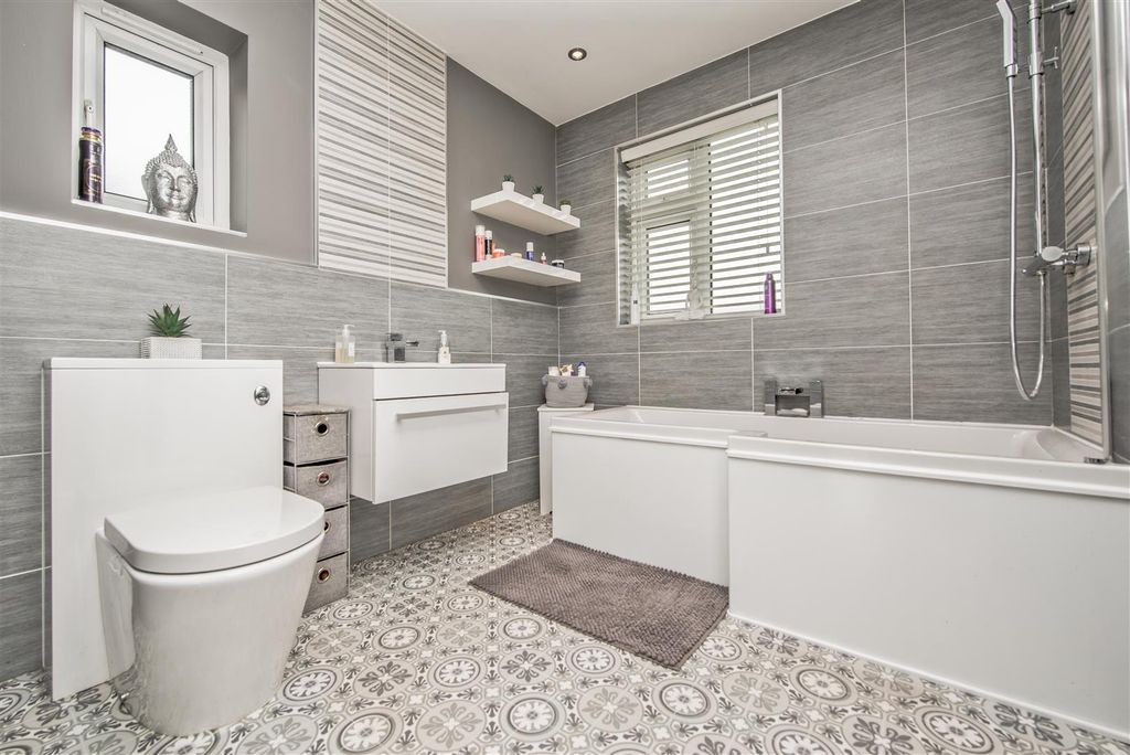 Additional image 15 of 3 bed semi-detached house for saleWhitehall Road, Wortley, Leeds LS12