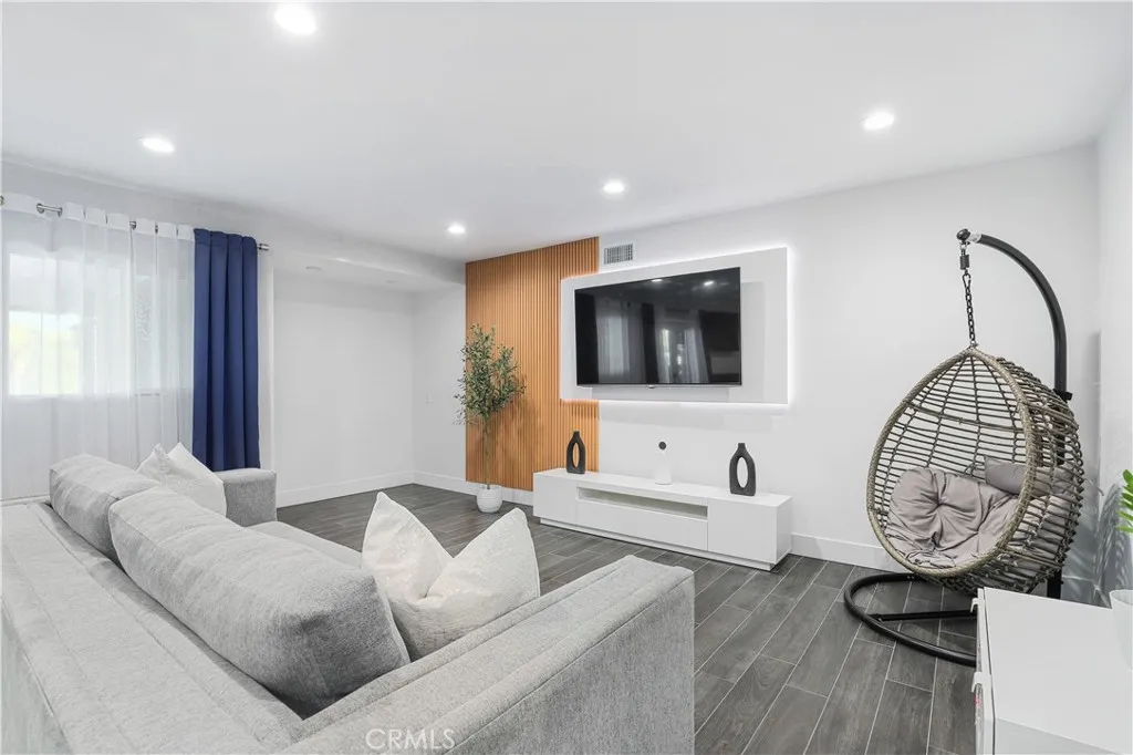 Additional image 15 of 8746 Ruffner Avenue, Northridge, CA 91343