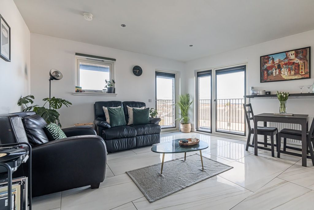 Additional image 2 of 2 bed flat for saleBroomview Path, Edinburgh EH11