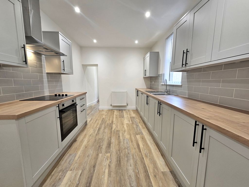 Additional image 2 of 4 bed terraced house for saleLakefield Place, Llanelli SA15