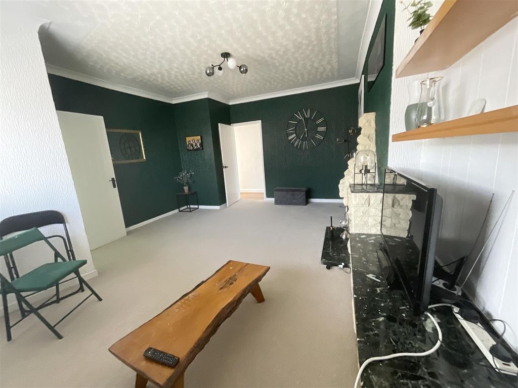 Additional image 5 of 2 bed flat for saleHigh Street, Llanelli SA15