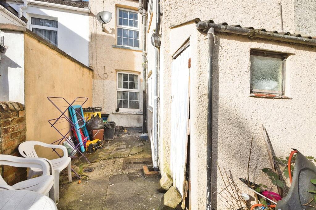 Additional image 8 of Eastland Road, Yeovil, Somerset, BA21