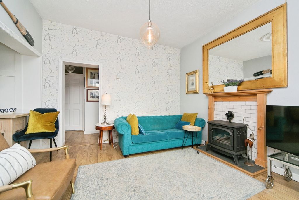 Additional image 3 of 2 bed flat for saleTy Mawr Road, Deganwy, Conwy LL31