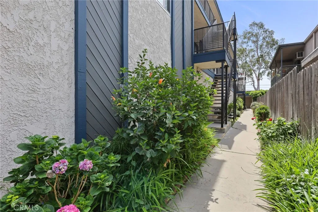 Additional image 64 of 412 Burchett St Unit 17, Glendale, CA 91203