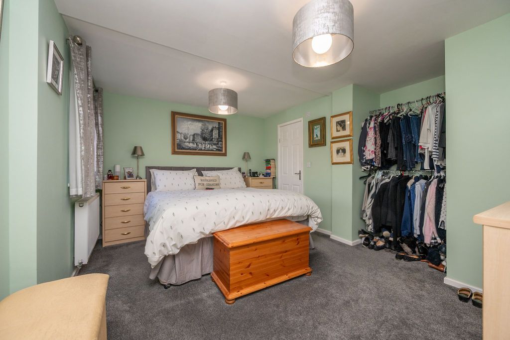 Additional image 19 of 4 bed semi-detached house for saleThrockmorton Road, Alcester B49