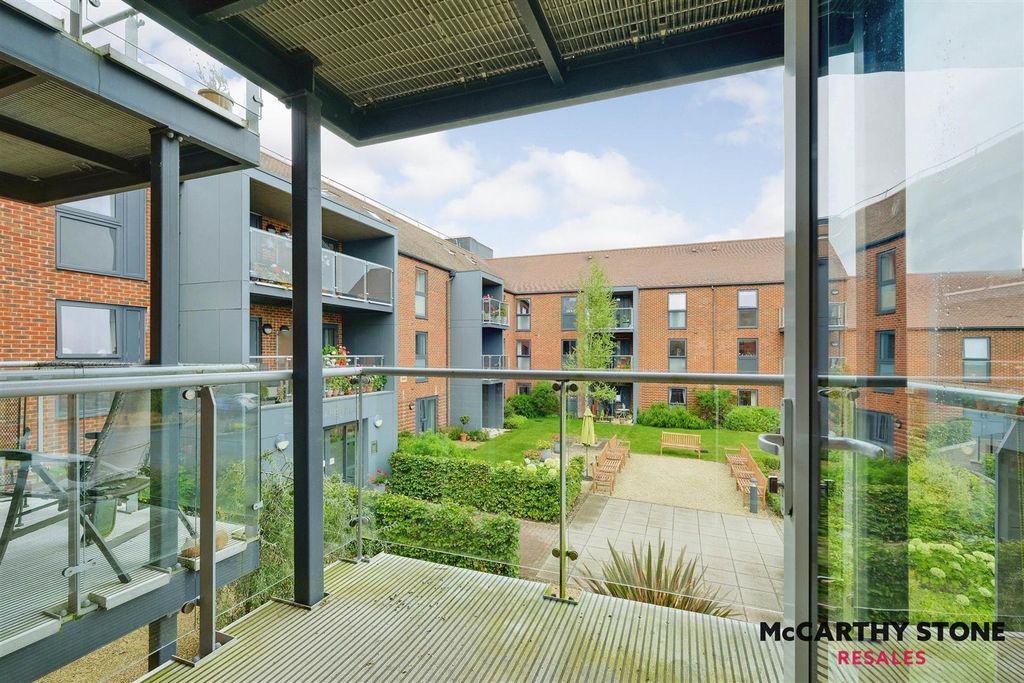 Additional image 3 of 1 bed flat for saleWayfarer Place, The Dean, Alresford SO24
