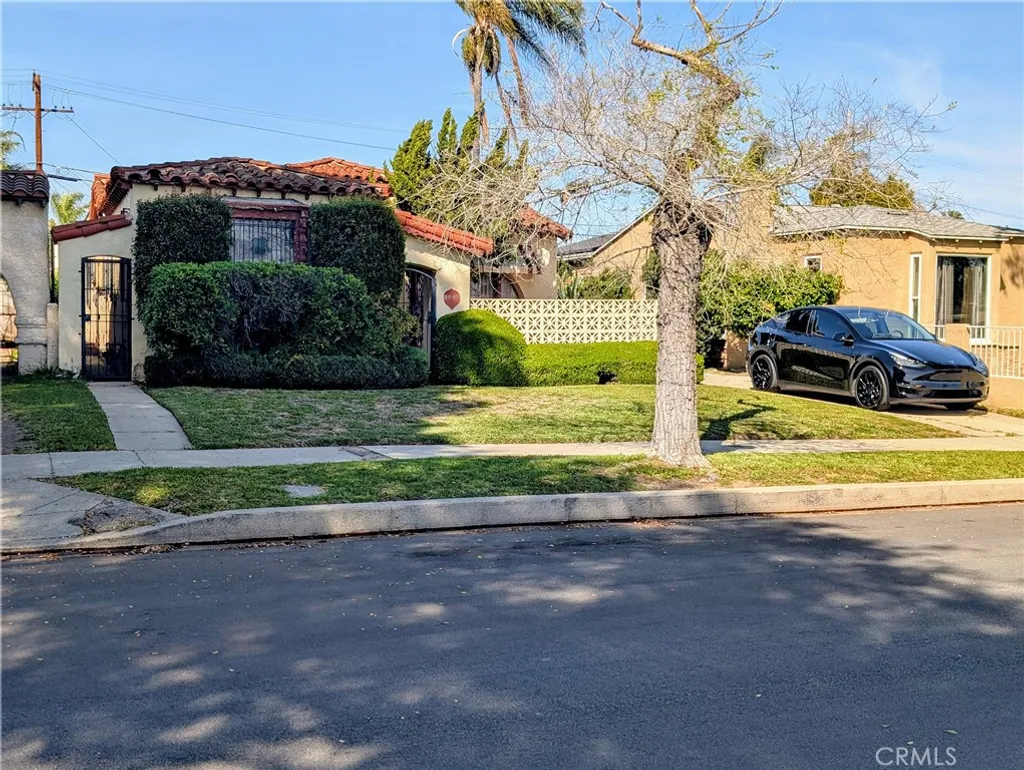 Additional image 2 of 3659 W 63rd St, Los Angeles, CA 90043