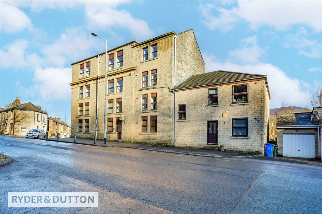 2 bed flat for saleMitre House, Manchester Road, Mossley OL5