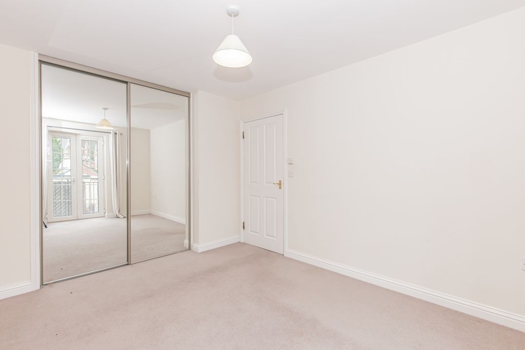 Additional image 5 of 2 bed flat for saleMarlborough Road, Banbury OX16